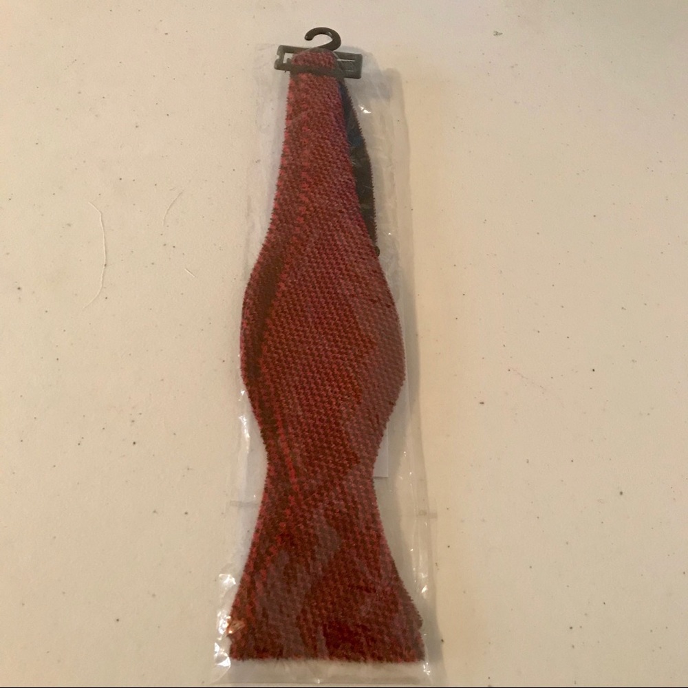 DIBI Red Pattern Bow Tie (NWOT)